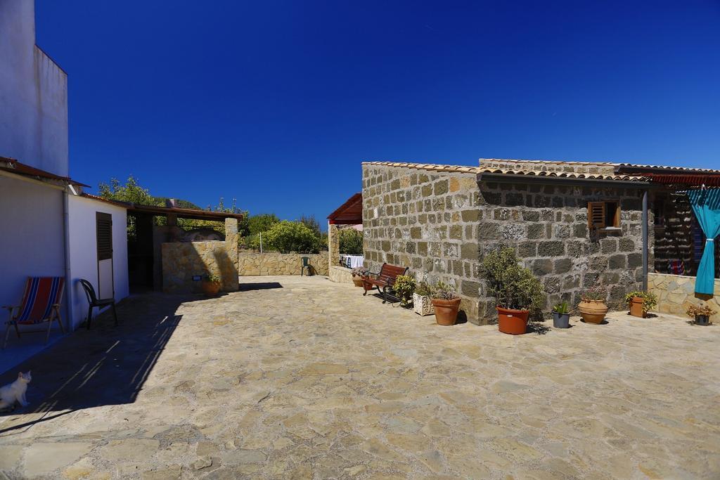 Case Vacanze La Cernia Bruna Isola di Ustica Exterior photo